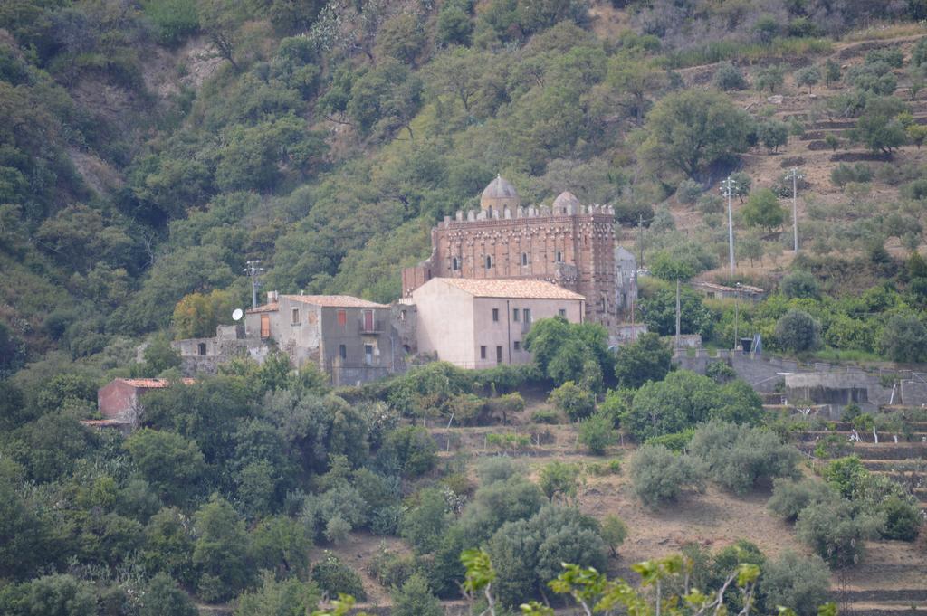 Апартаменти La Casa Di Giulia Форца-д'Аґро Екстер'єр фото