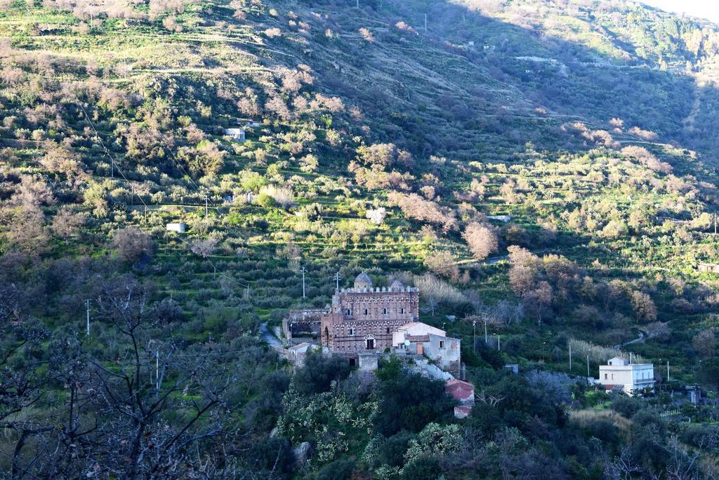 Апартаменти La Casa Di Giulia Форца-д'Аґро Екстер'єр фото